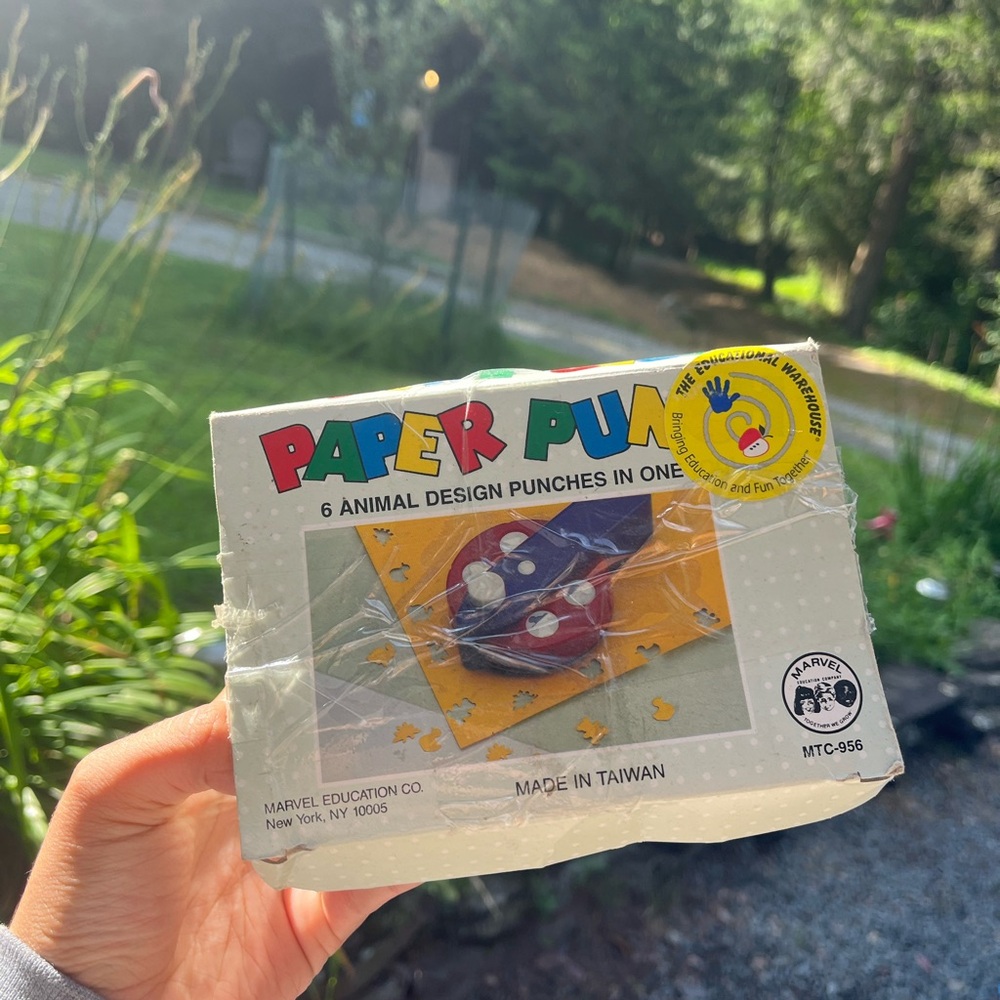 Vintage Paper Punch Set - Multicolor